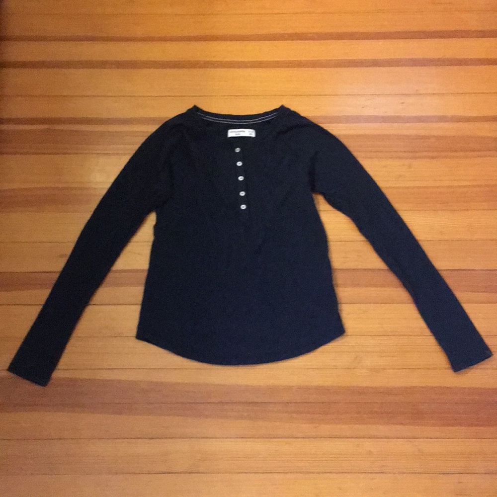 Long sleeve navy Abercrombie Henley
